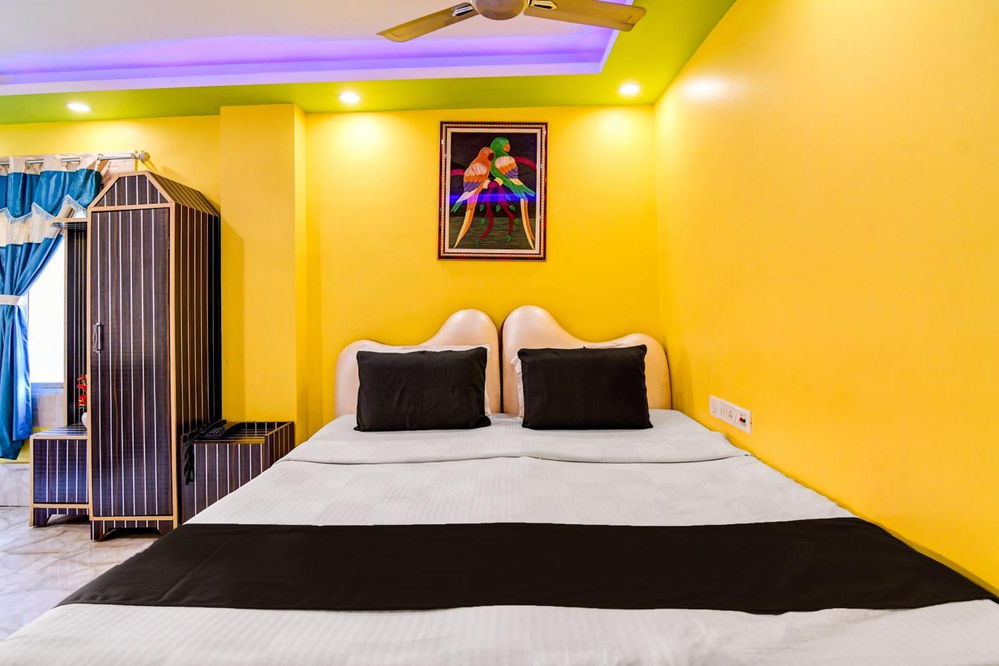 Super Collection O Raj Guest House Near Kolkata Airport Gauripur  Exterior photo