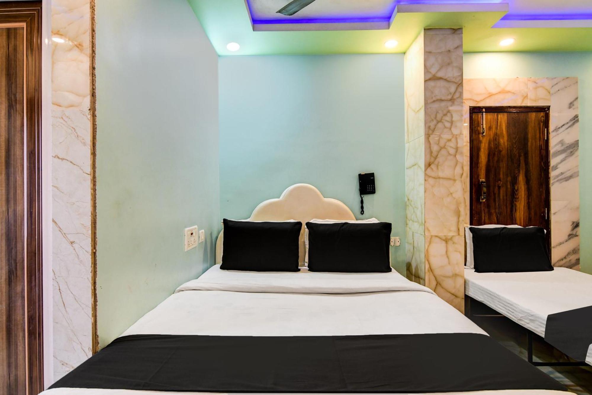 Super Collection O Raj Guest House Near Kolkata Airport Gauripur  Exterior photo